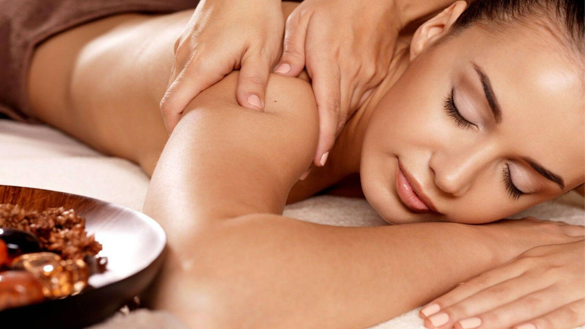 Five Reasons to Avail a Full Body Massage